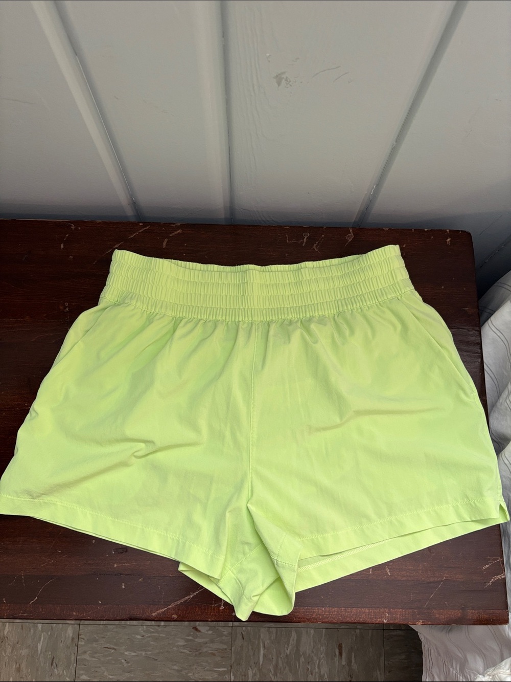 Athleta High Rise Weekender Run Short - Picture 2 of 10